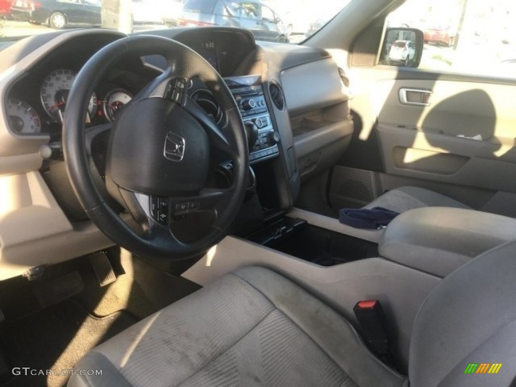 2015 Pilot LX - Crystal Black Pearl / Gray photo #7