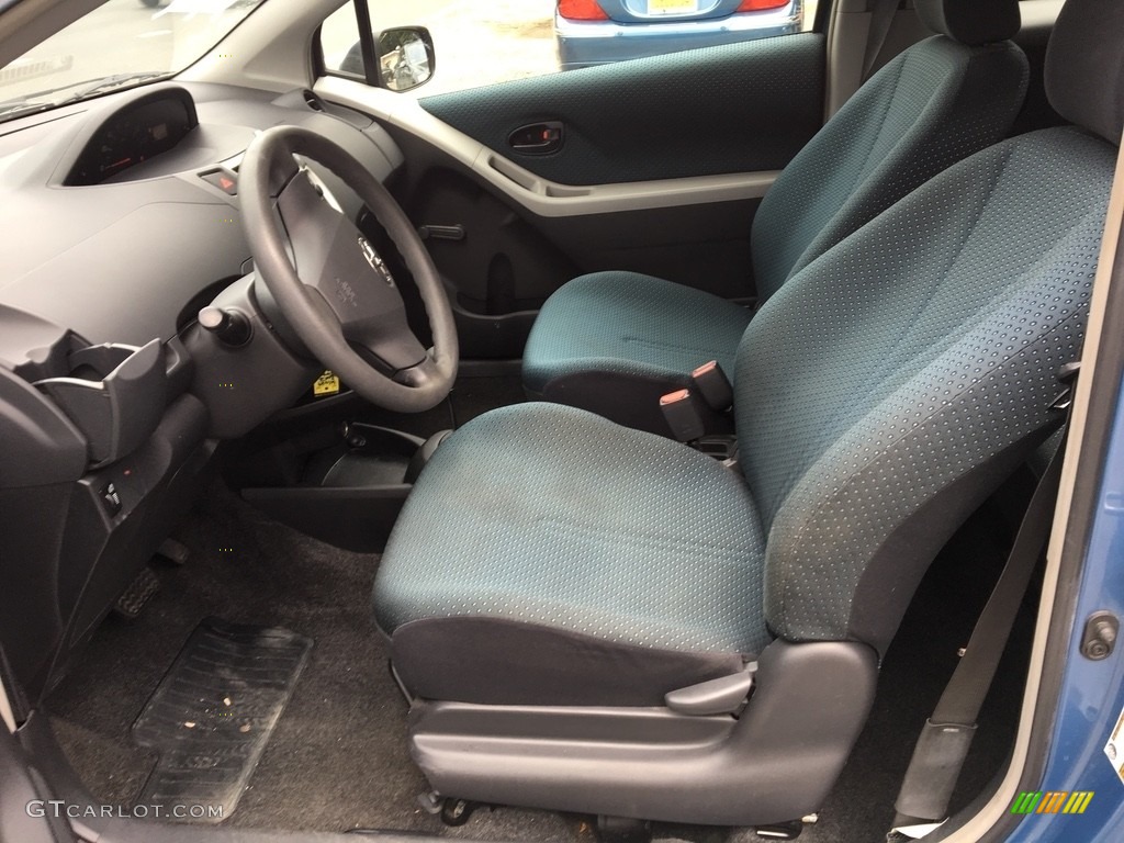 2007 Yaris 3 Door Liftback - Blazing Blue Metallic / Dark Charcoal photo #2
