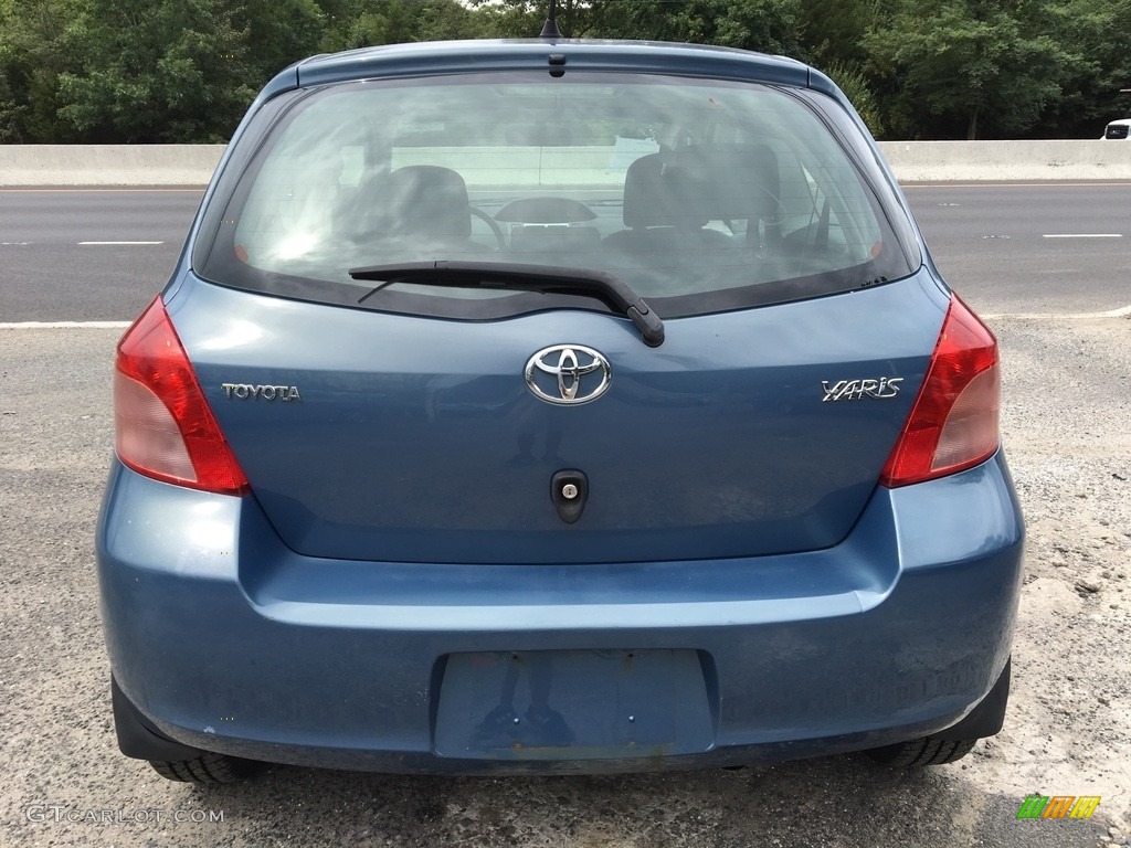 2007 Yaris 3 Door Liftback - Blazing Blue Metallic / Dark Charcoal photo #5