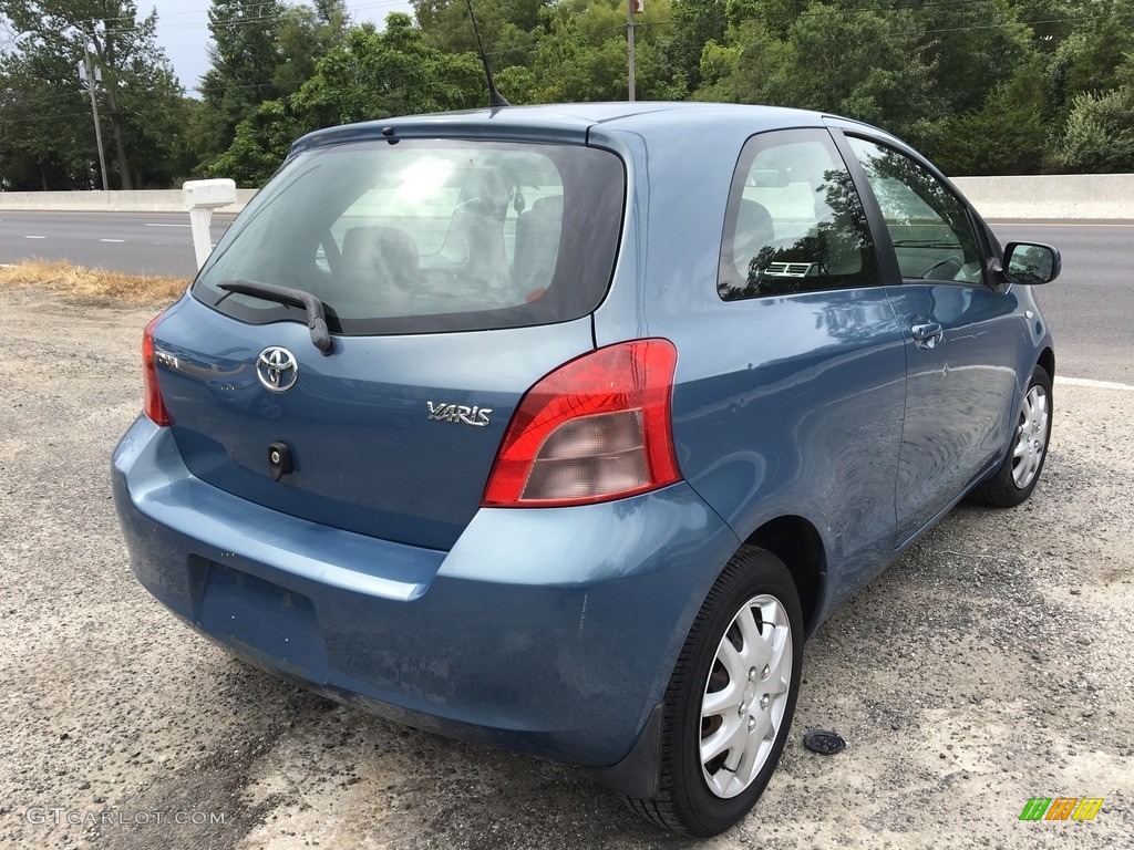 2007 Yaris 3 Door Liftback - Blazing Blue Metallic / Dark Charcoal photo #6