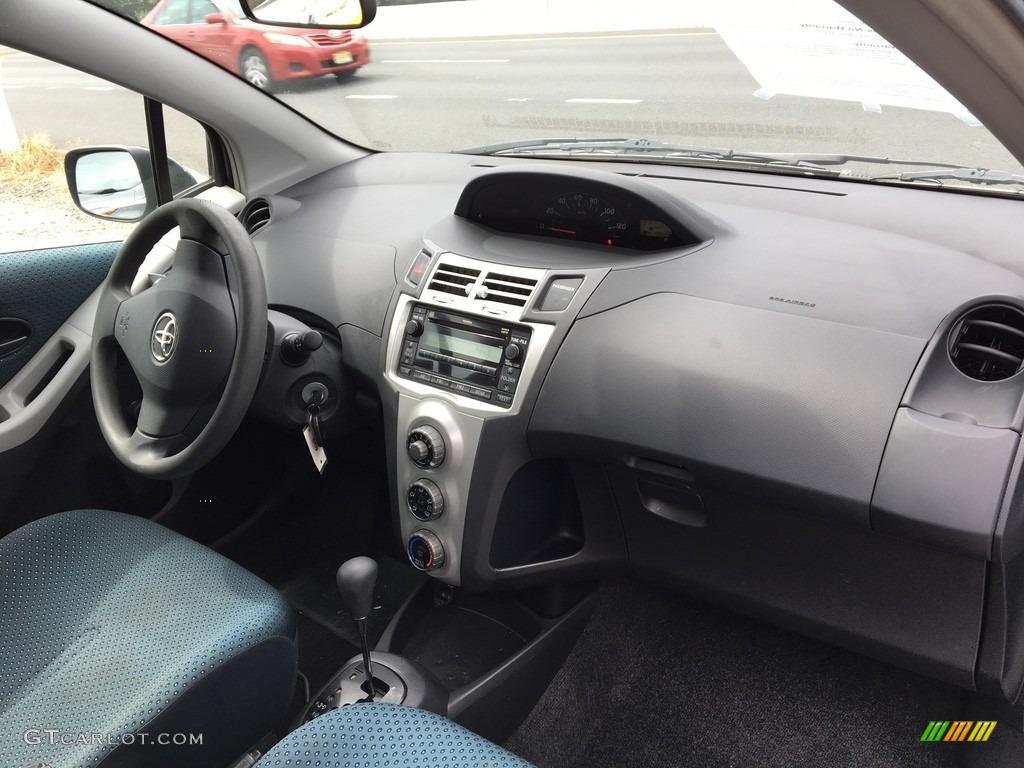 2007 Yaris 3 Door Liftback - Blazing Blue Metallic / Dark Charcoal photo #12