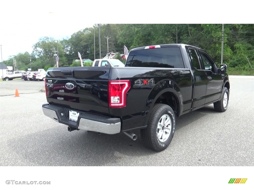 2017 F150 XLT SuperCab 4x4 - Shadow Black / Earth Gray photo #7