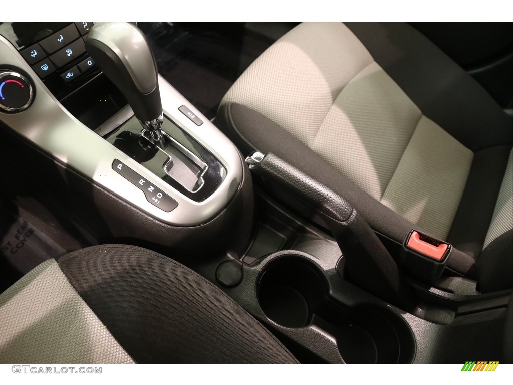 2016 Cruze Limited LS - Summit White / Jet Black/Medium Titanium photo #10