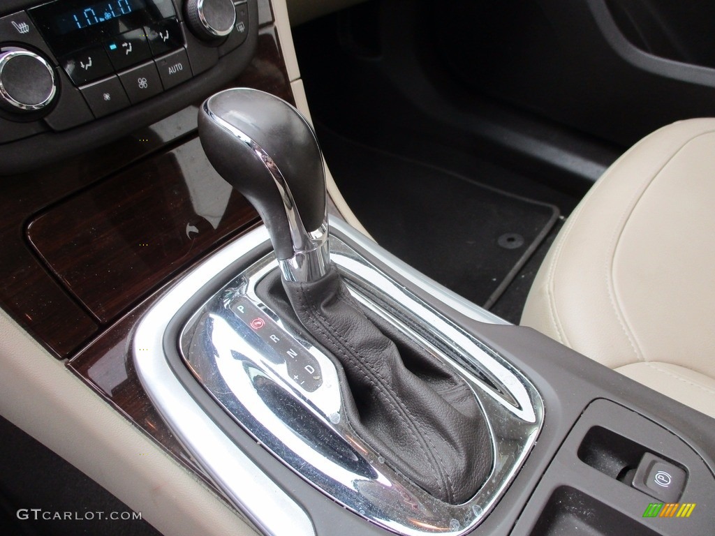 2011 Regal CXL - Carbon Black Metallic / Cashmere photo #16