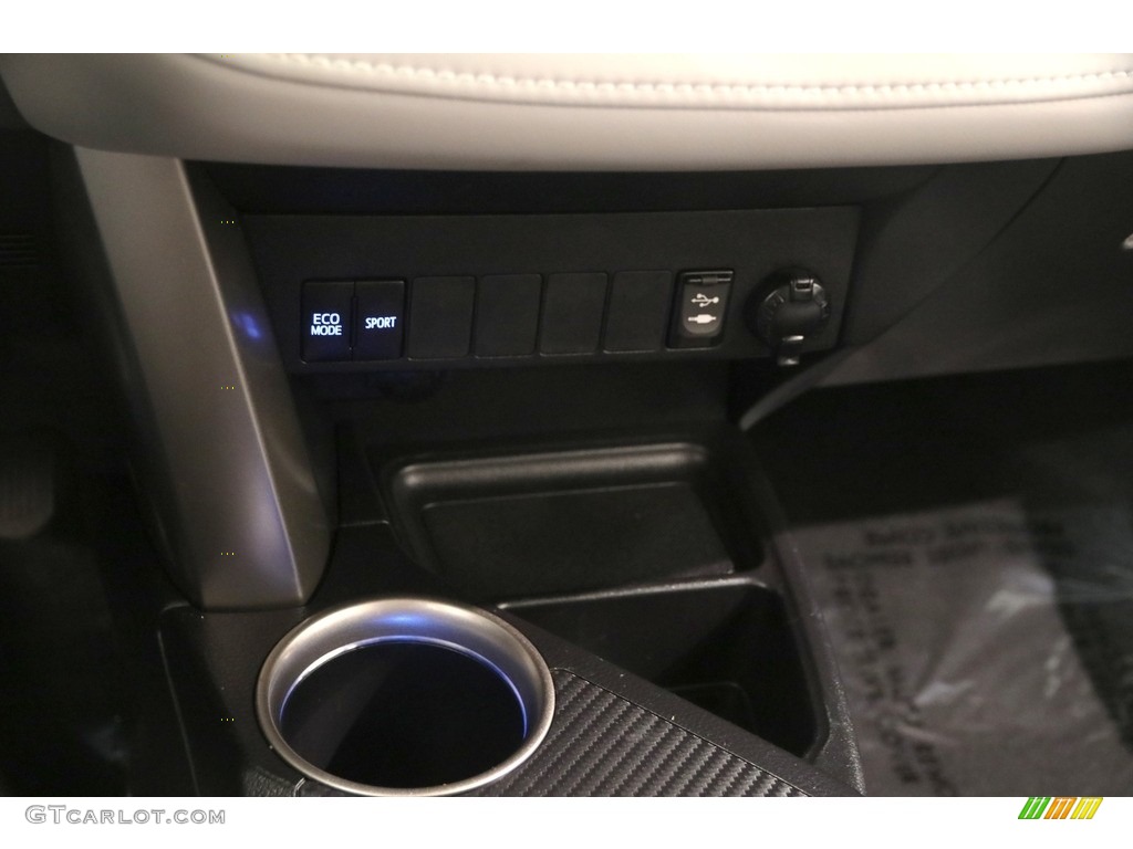 2015 RAV4 XLE - Classic Silver Metallic / Ash photo #18