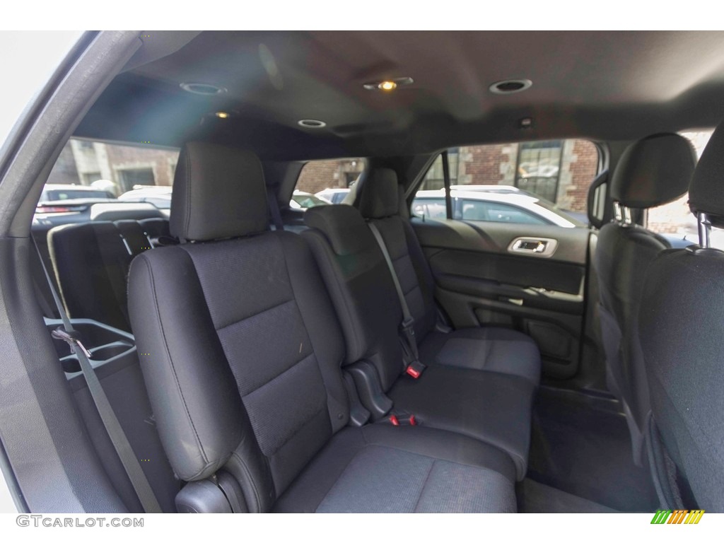 2015 Explorer XLT 4WD - Oxford White / Charcoal Black photo #23