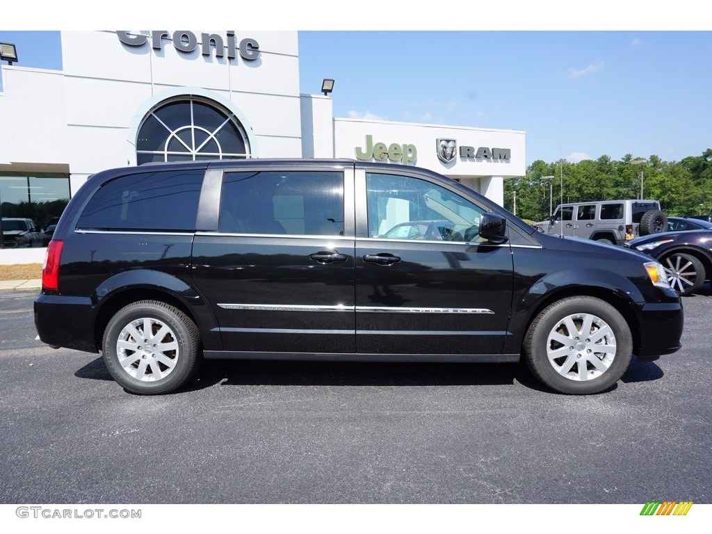 2016 Town & Country Touring - Brilliant Black Crystal Pearl / Dark Frost Beige/Medium Frost Beige photo #8