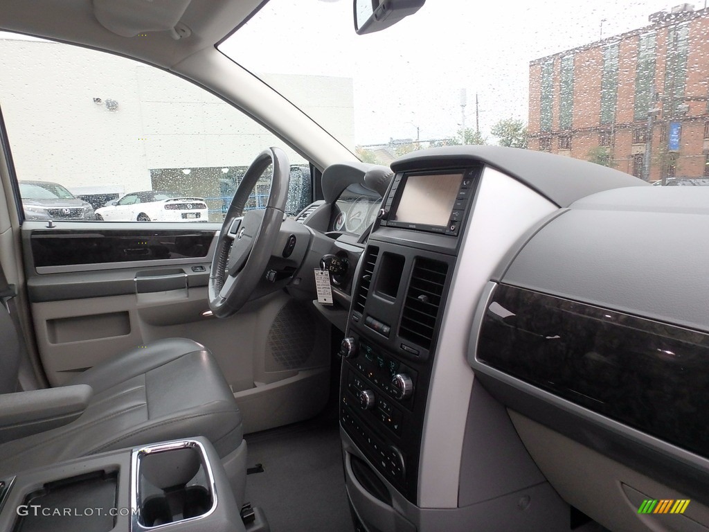 2010 Grand Caravan SXT - Deep Water Blue Pearl Coat / Medium Slate Gray/Light Shale photo #13