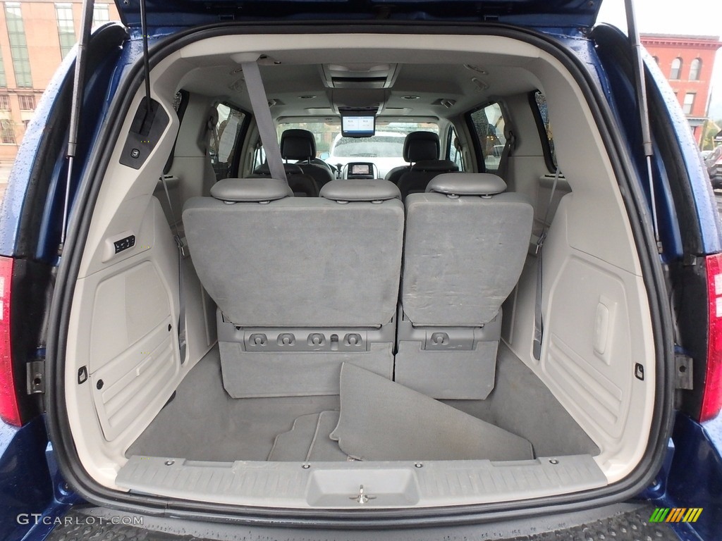 2010 Grand Caravan SXT - Deep Water Blue Pearl Coat / Medium Slate Gray/Light Shale photo #17
