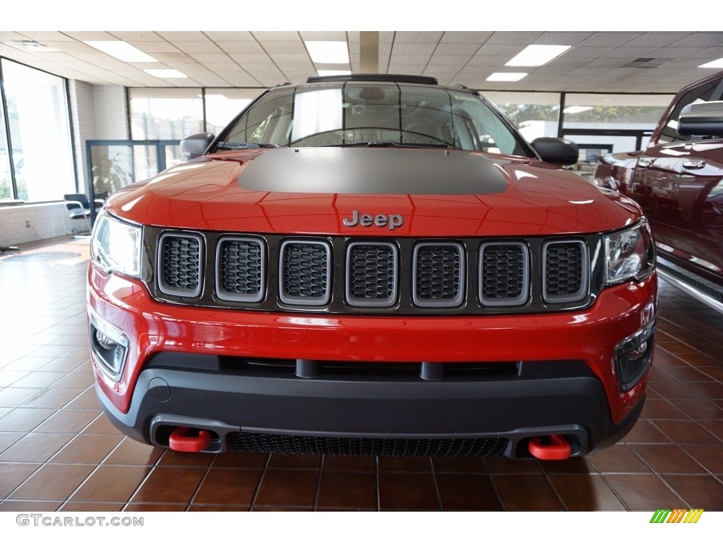 2018 Compass Trailhawk 4x4 - Redline Pearl / Black/Ruby Red photo #2