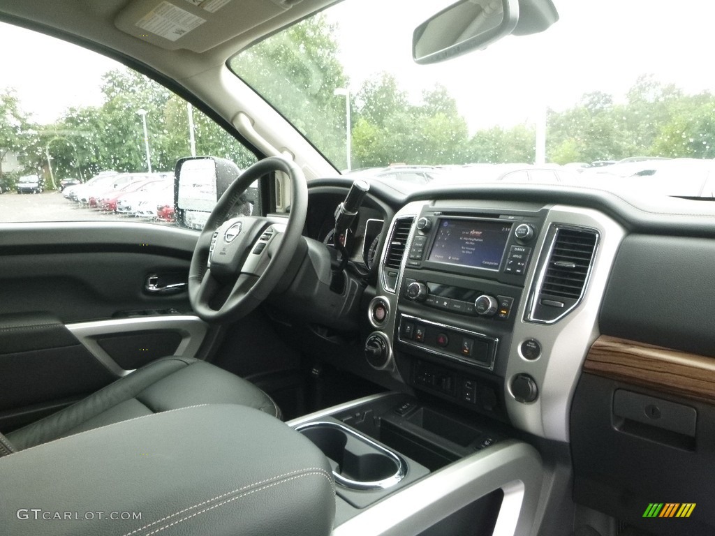 2017 Titan SL Crew Cab 4x4 - Cayenne Red / Black photo #4