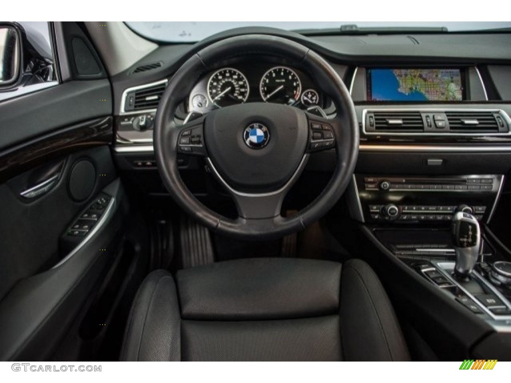 2017 BMW 5 Series 535i Gran Turismo Controls Photo #122601668