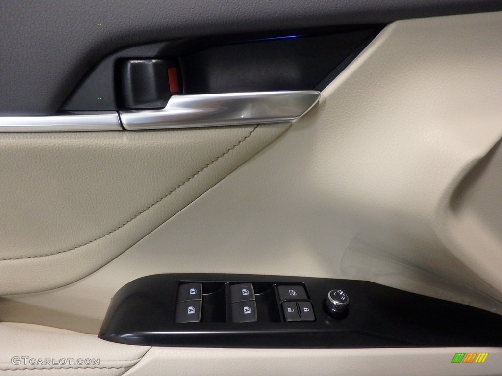 2018 Camry Hybrid XLE - Brownstone / Macadamia photo #9