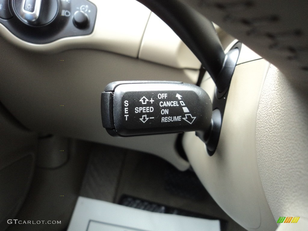 2012 A4 2.0T quattro Sedan - Glacier White Metallic / Cardamom Beige photo #19