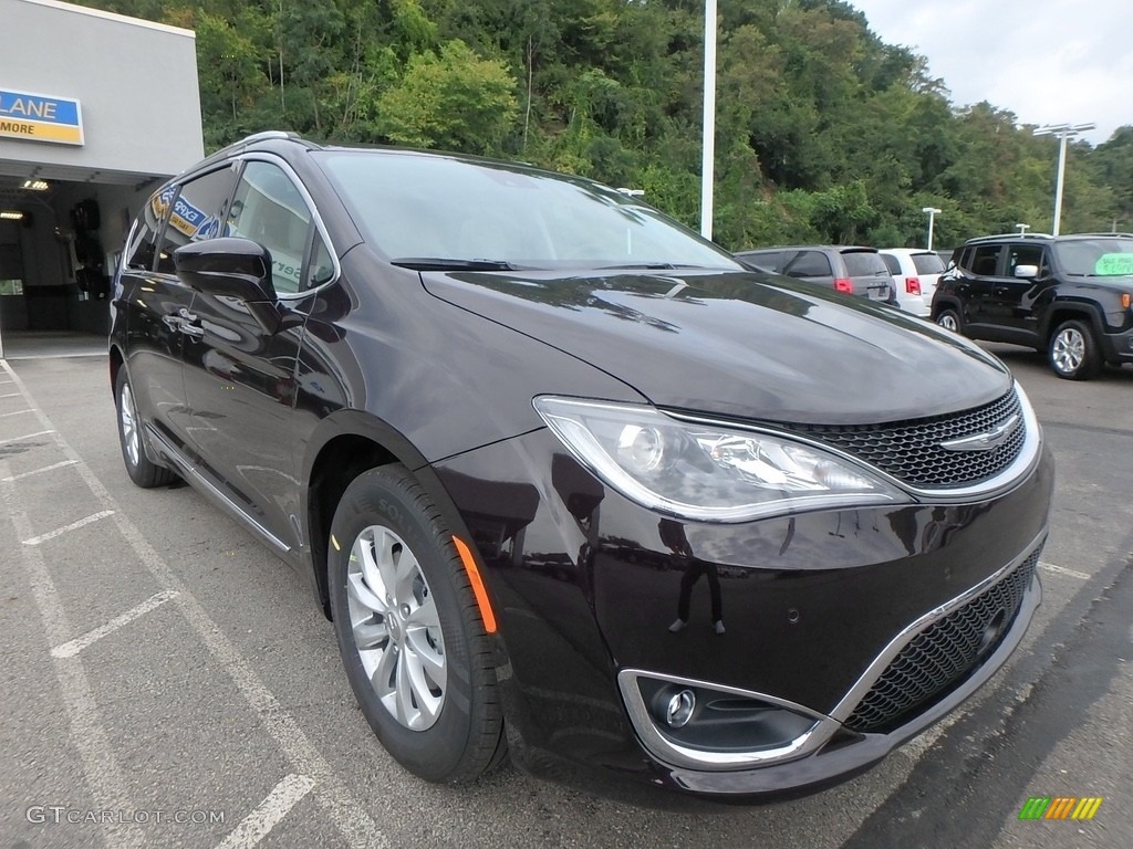 Dark Cordovan Pearl 2018 Chrysler Pacifica Touring L Plus Exterior Photo #122613944