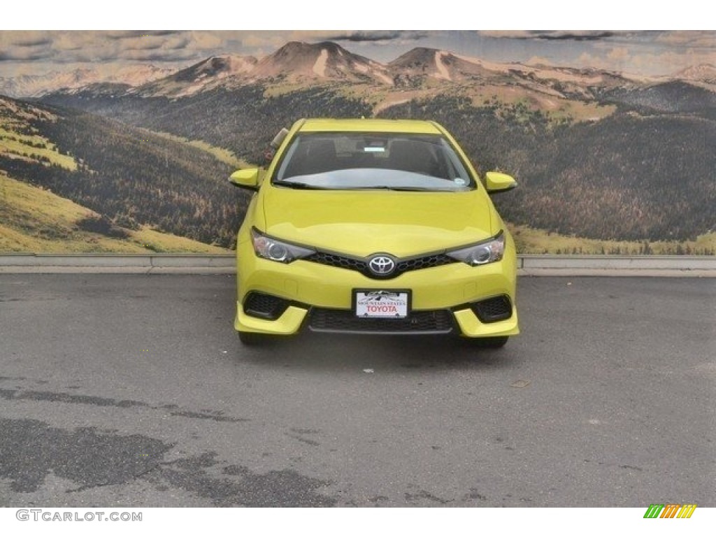 2017 Corolla iM  - Spring Green Metallic / Black photo #2