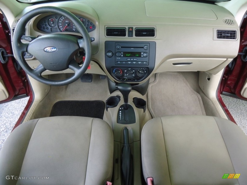 2007 Focus ZX4 S Sedan - Dark Toreador Red Metallic / Dark Pebble/Light Pebble photo #4