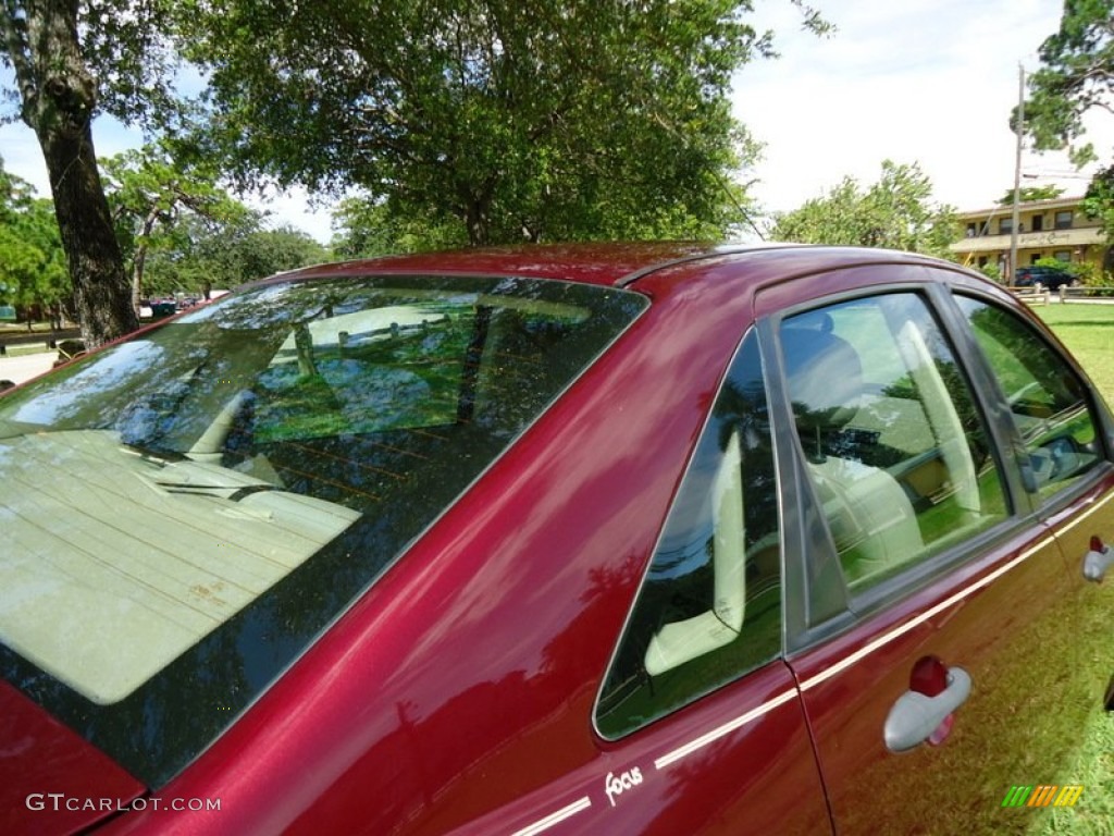 2007 Focus ZX4 S Sedan - Dark Toreador Red Metallic / Dark Pebble/Light Pebble photo #17