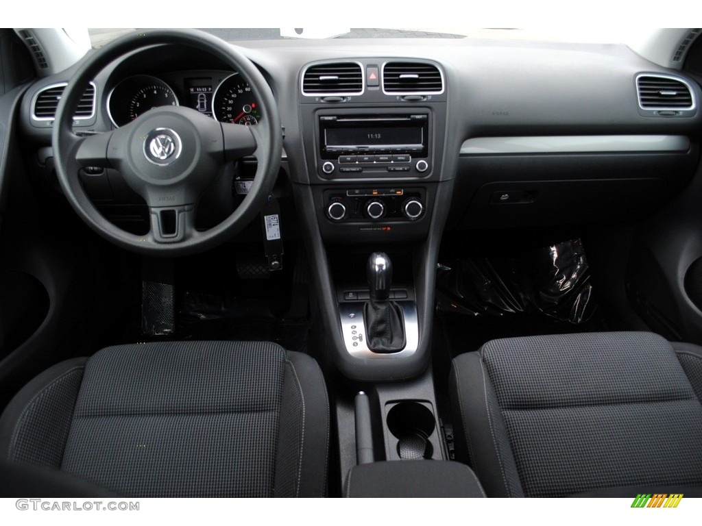 2014 Golf 2.5L 4 Door - Candy White / Titan Black photo #12