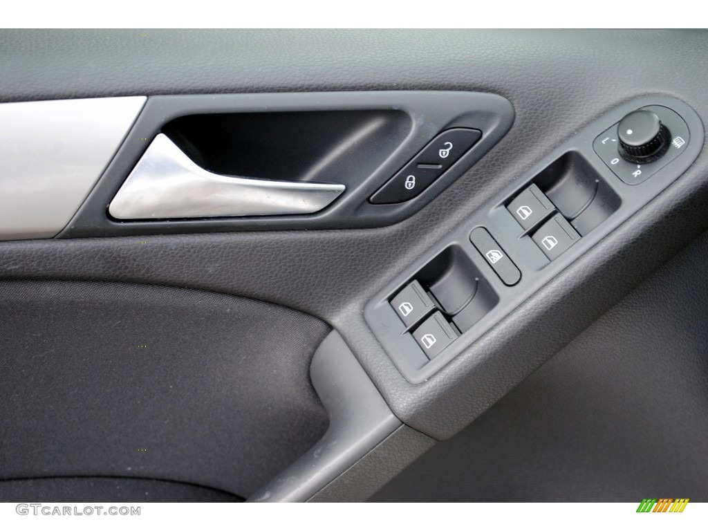 2014 Golf 2.5L 4 Door - Candy White / Titan Black photo #16