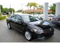 Black - Passat SE Sedan Photo No. 1