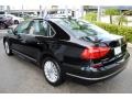 Black - Passat SE Sedan Photo No. 6