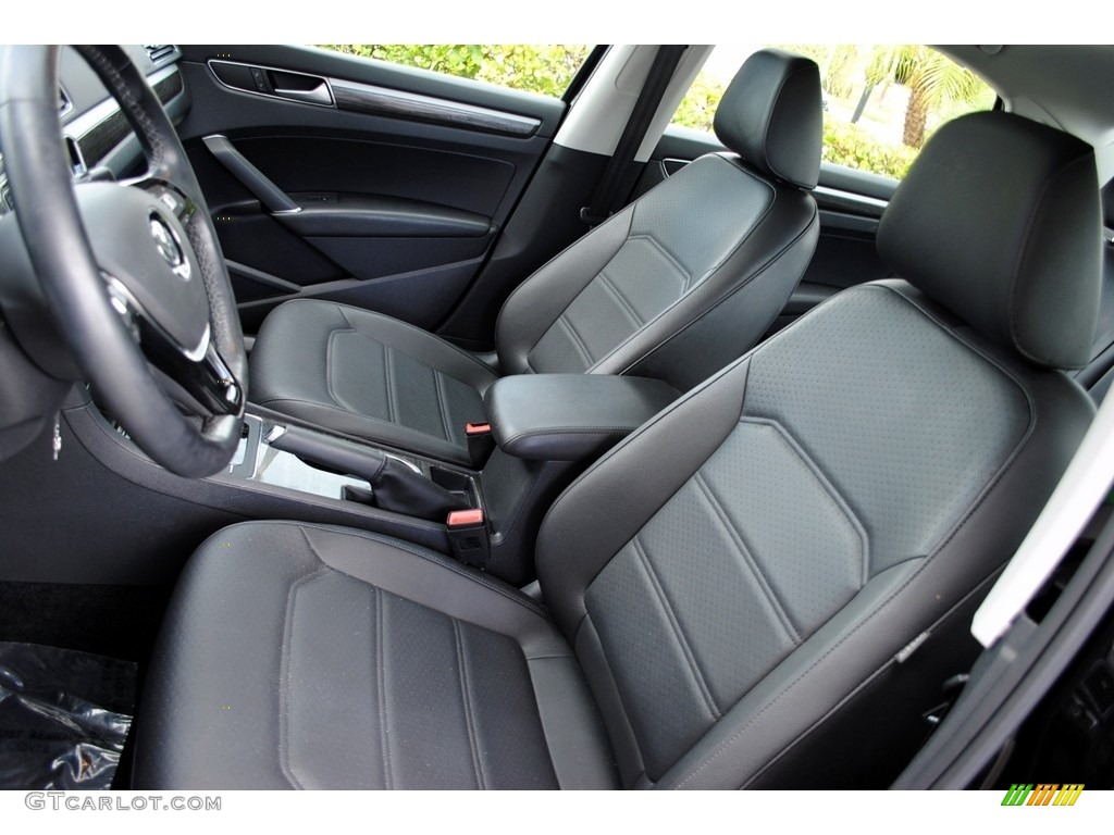 2016 Volkswagen Passat SE Sedan Front Seat Photo #122619230