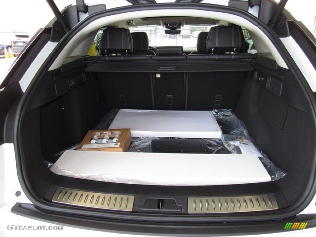 2018 Land Rover Range Rover Velar S Trunk Photo #122620214