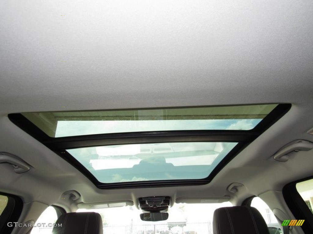 2018 Land Rover Range Rover Velar S Sunroof Photo #122620226