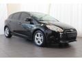 Tuxedo Black - Focus SE Hatchback Photo No. 2