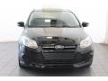 Tuxedo Black - Focus SE Hatchback Photo No. 4