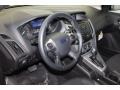 Tuxedo Black - Focus SE Hatchback Photo No. 12