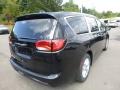 2018 Brilliant Black Crystal Pearl Chrysler Pacifica Touring Plus  photo #5