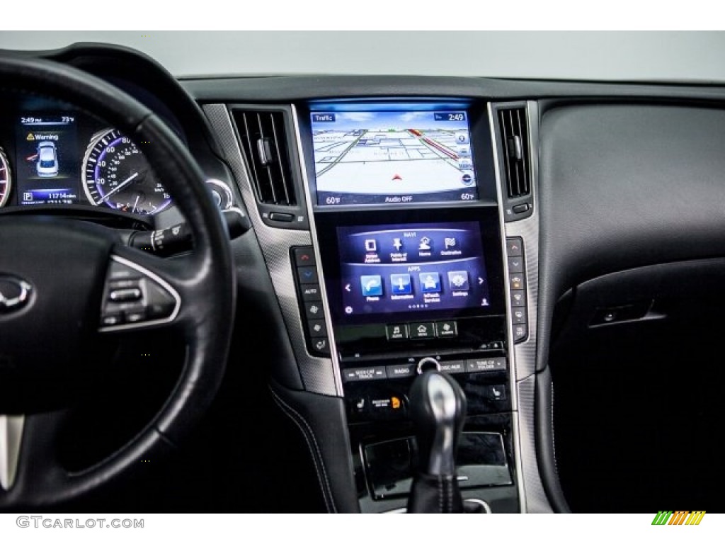 2017 Infiniti Q50 2.0t Controls Photo #122624452