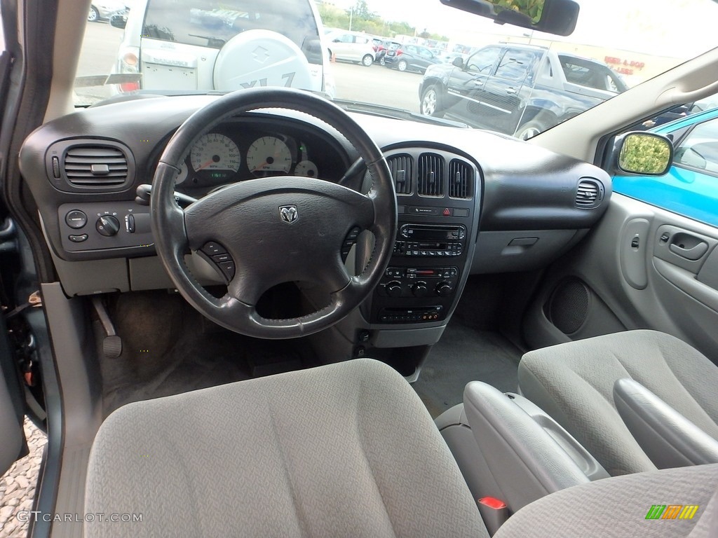 2005 Grand Caravan SXT - Butane Blue Pearl / Medium Slate Gray photo #10