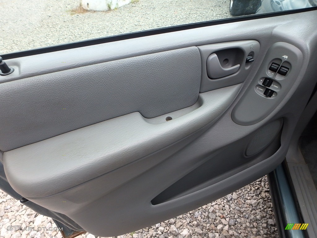 2005 Grand Caravan SXT - Butane Blue Pearl / Medium Slate Gray photo #11