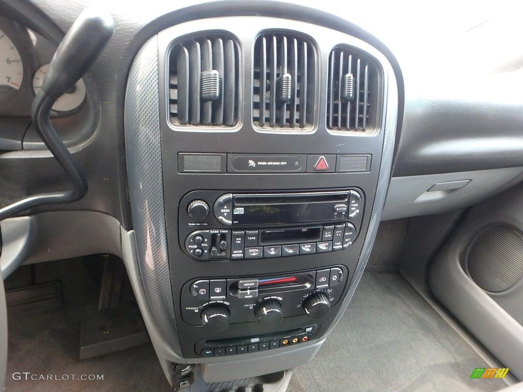 2005 Grand Caravan SXT - Butane Blue Pearl / Medium Slate Gray photo #13