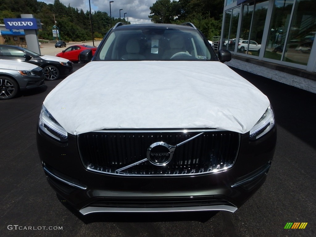 2018 XC90 T6 AWD Momentum - Pine Grey Metallic / Blonde photo #6