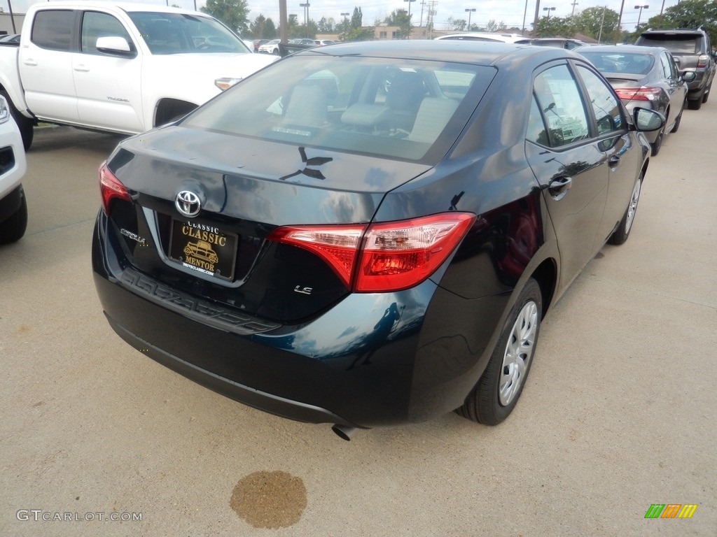 2018 Corolla LE - Galactic Aqua Mica / Ash/Dark Gray photo #2