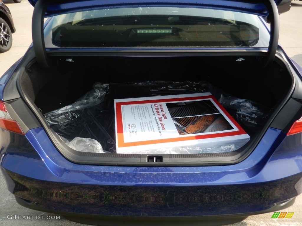 2018 Camry LE - Blue Crush Metallic / Black photo #6