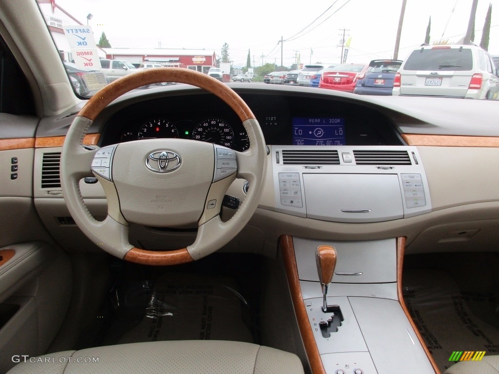 2006 Avalon XLS - Cassis Red Pearl / Ivory photo #9