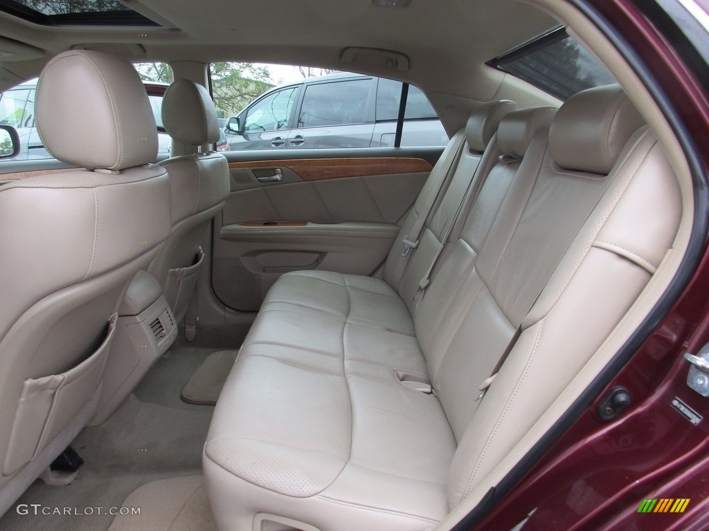 2006 Avalon XLS - Cassis Red Pearl / Ivory photo #10