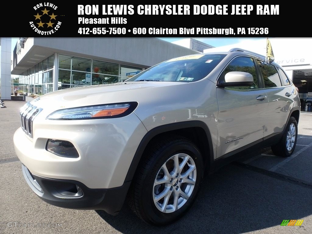 Cashmere Pearl Jeep Cherokee