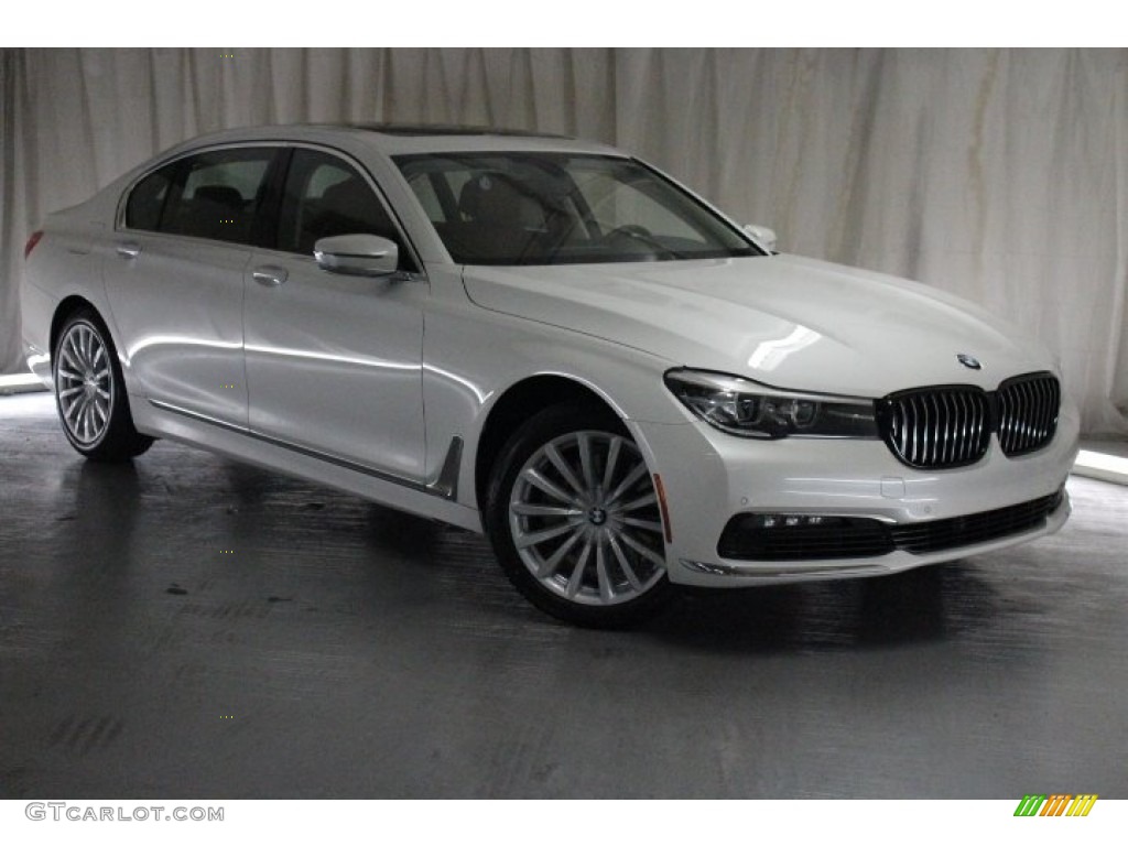 2018 7 Series 740i Sedan - Mineral White Metallic / Cognac photo #22