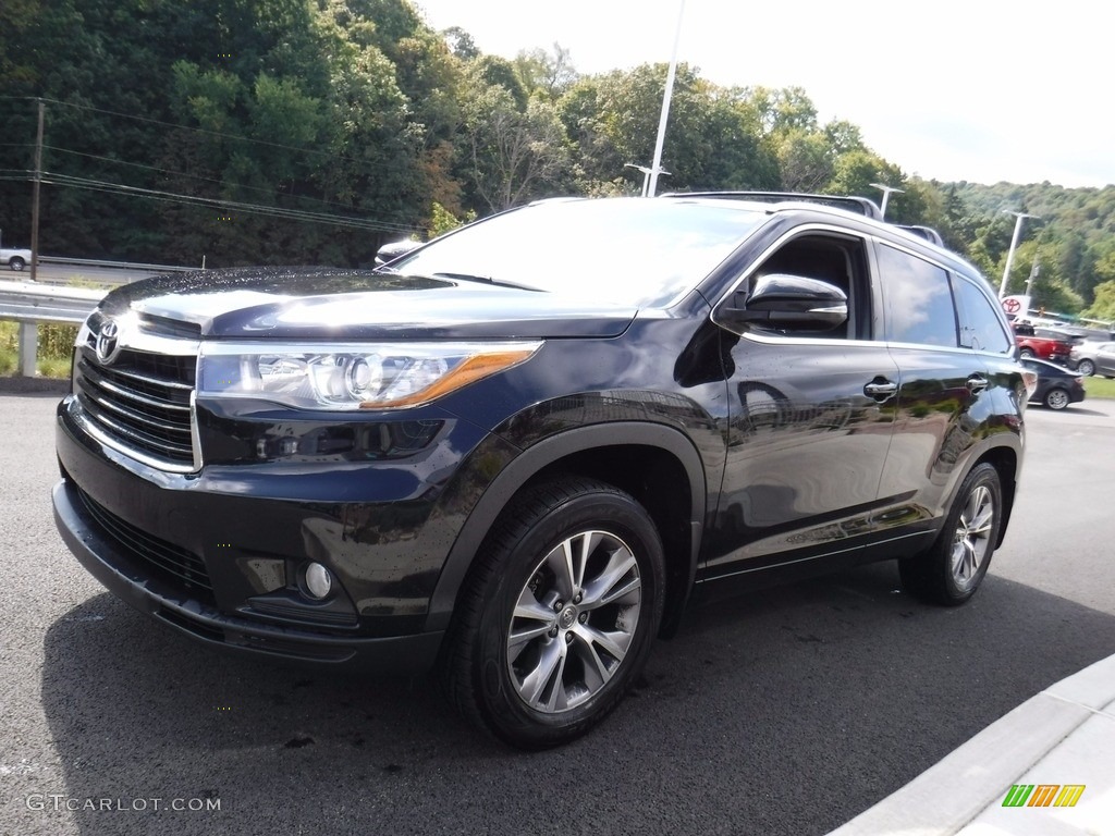2015 Highlander XLE AWD - Attitude Black Metallic / Black photo #6