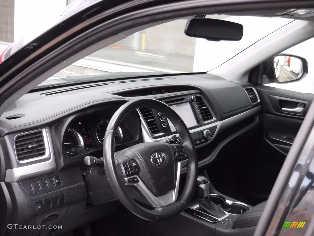 2015 Highlander XLE AWD - Attitude Black Metallic / Black photo #13