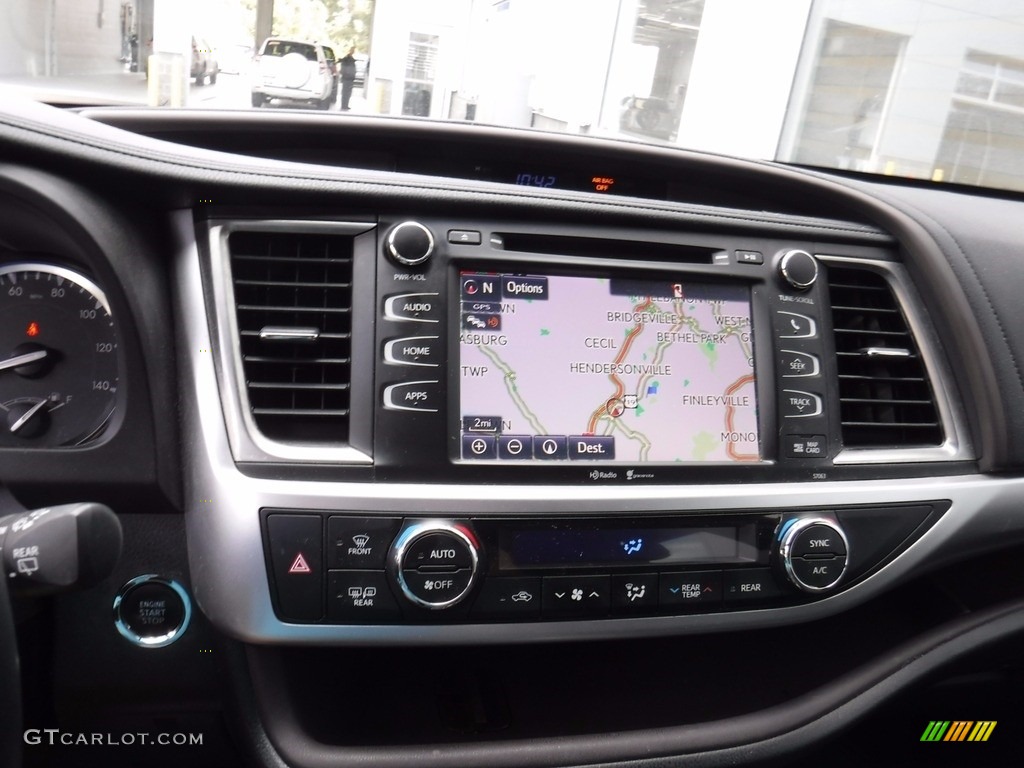 2015 Highlander XLE AWD - Attitude Black Metallic / Black photo #15