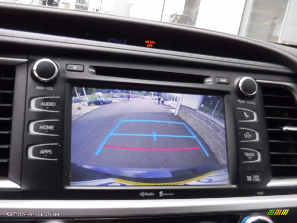 2015 Highlander XLE AWD - Attitude Black Metallic / Black photo #16