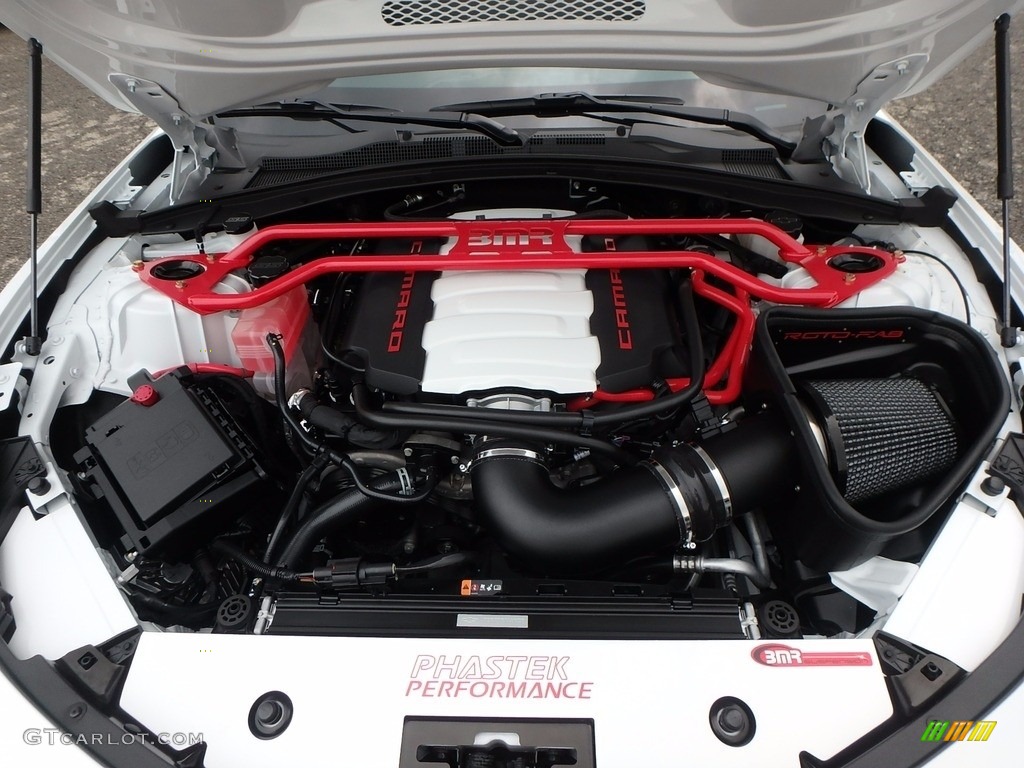 2016 Chevrolet Camaro SS Coupe Engine Photos
