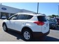 Super White - RAV4 LE Photo No. 5